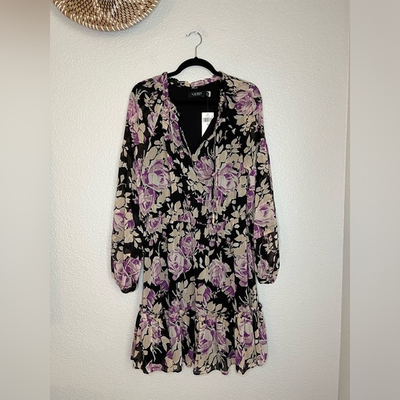 NWT Lauren Ralph Lauren Dress Size
10 Ruffled Neck Keyhole Tie
Raglan - Picture 4 of 10